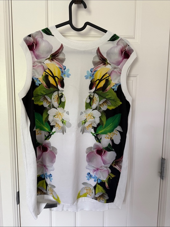 Ted Baker Tops - Ted Baker White Floral Print Sleeveless Tank Top